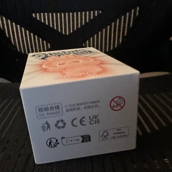 HAPPINESS Big Into Energy purchased at Pop Mart Store Labubu The Monsters Figure - Picture 3 of 6